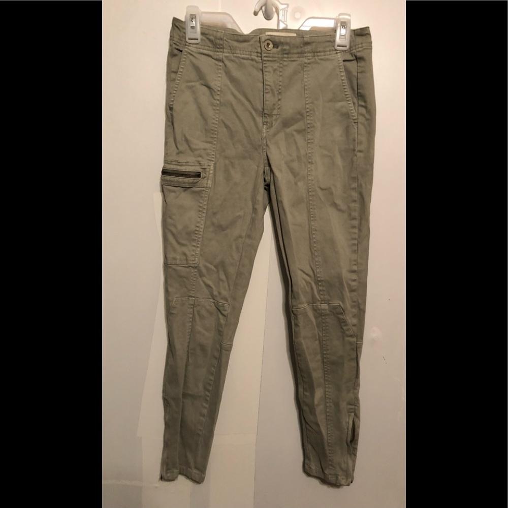 Women’s green Anthropologie pants